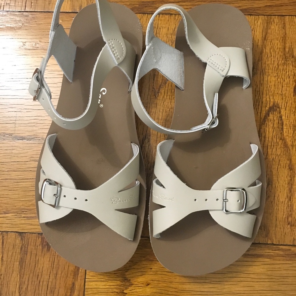 Salt Water Sandals in Stone Color size W8